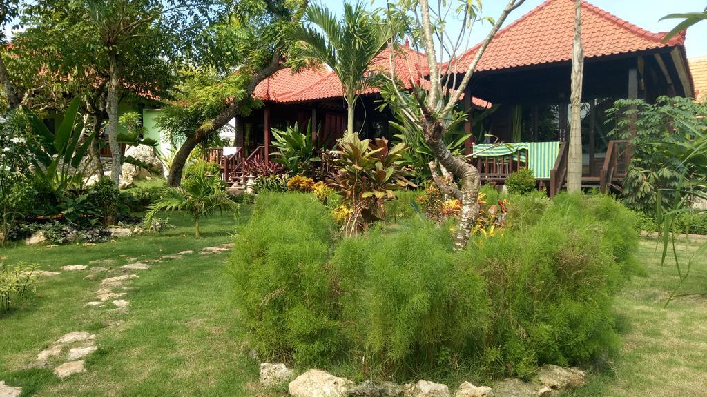 Taman Sari Villas Lembongan Exterior photo